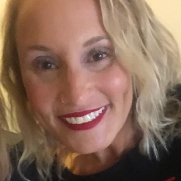 lisaanneeva